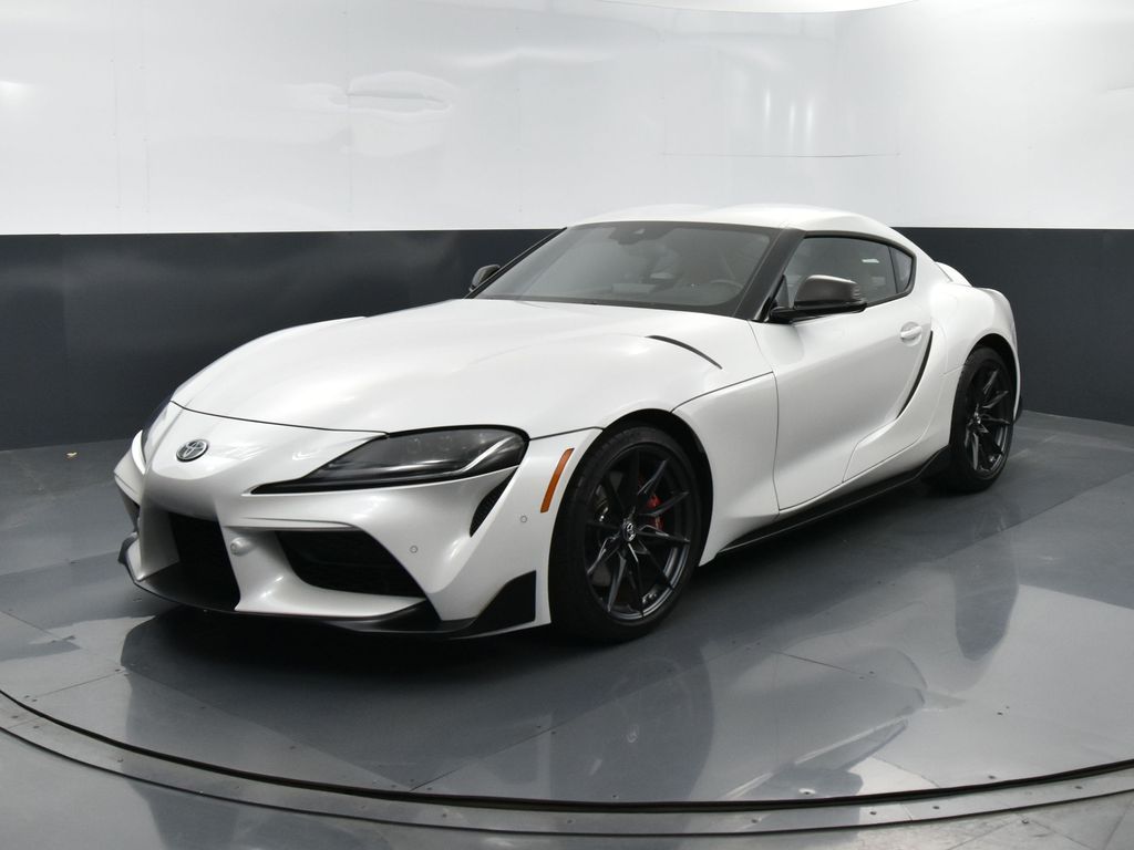 2024 Toyota Supra 3.0 Premium photo 3