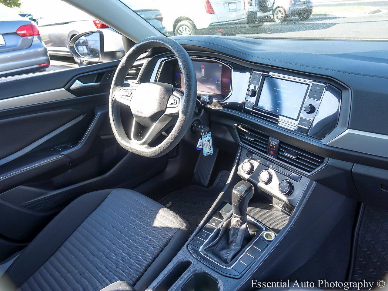 2022 VOLKSWAGEN JETTA - Image 25