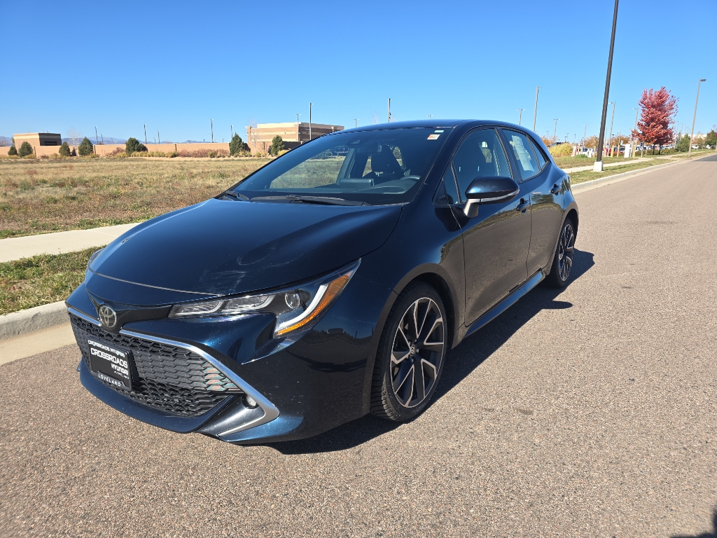 2020 Toyota Corolla Hatchback XSE's photo