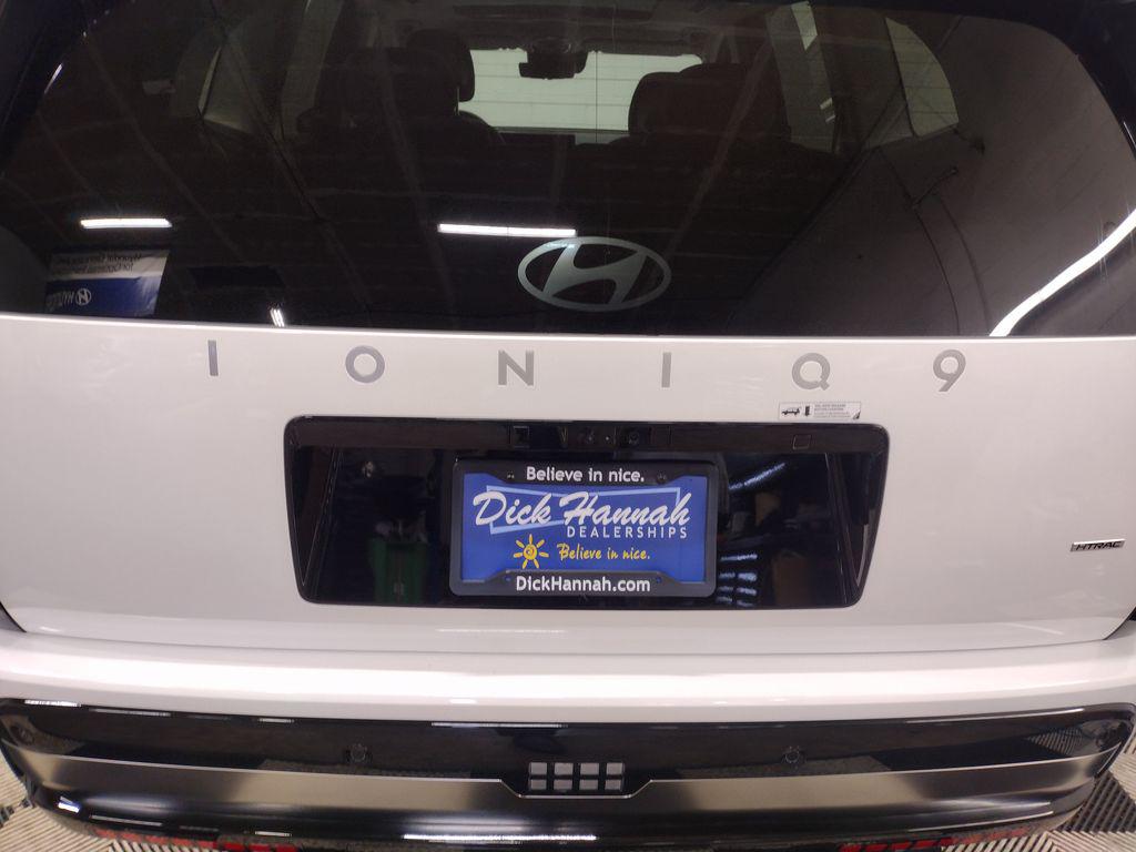 2026 Hyundai Ioniq photo 12