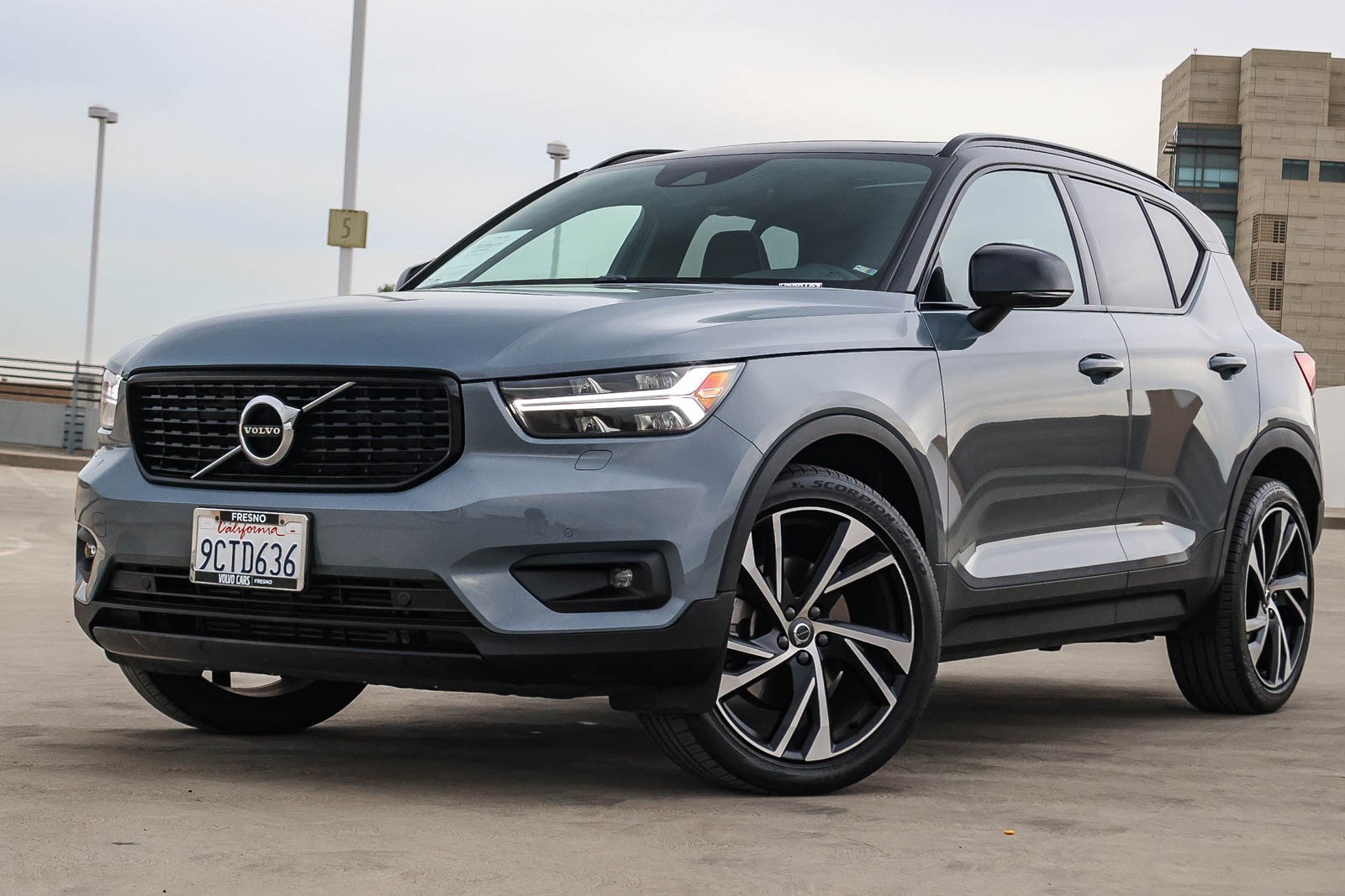 2022 Volvo XC40