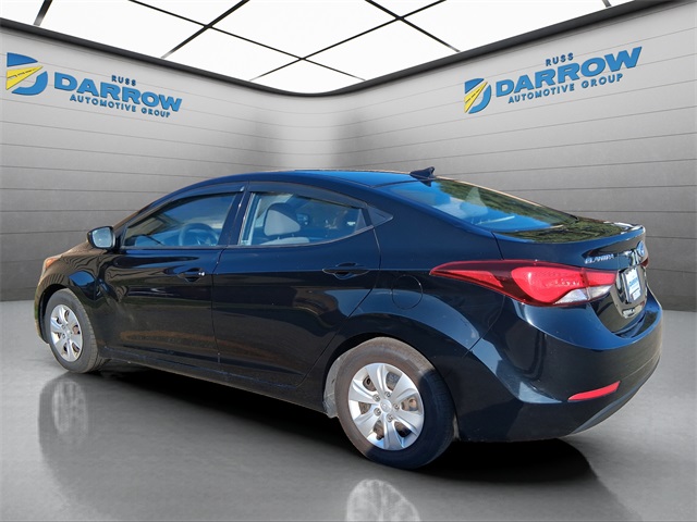 2016 Hyundai Elantra SE photo 3