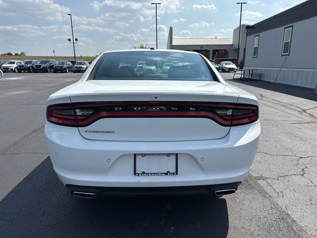 2022 Dodge Charger SXT photo 4