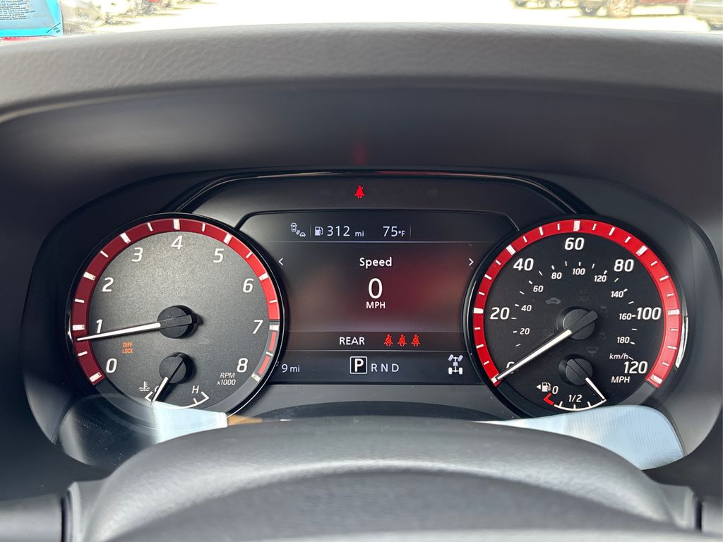 2025 Nissan Frontier PRO-4X photo 16