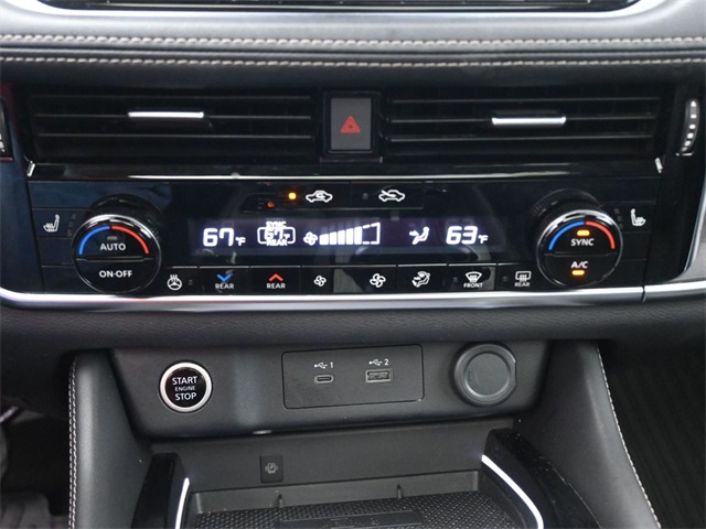 2022 Nissan Rogue Platinum photo 3