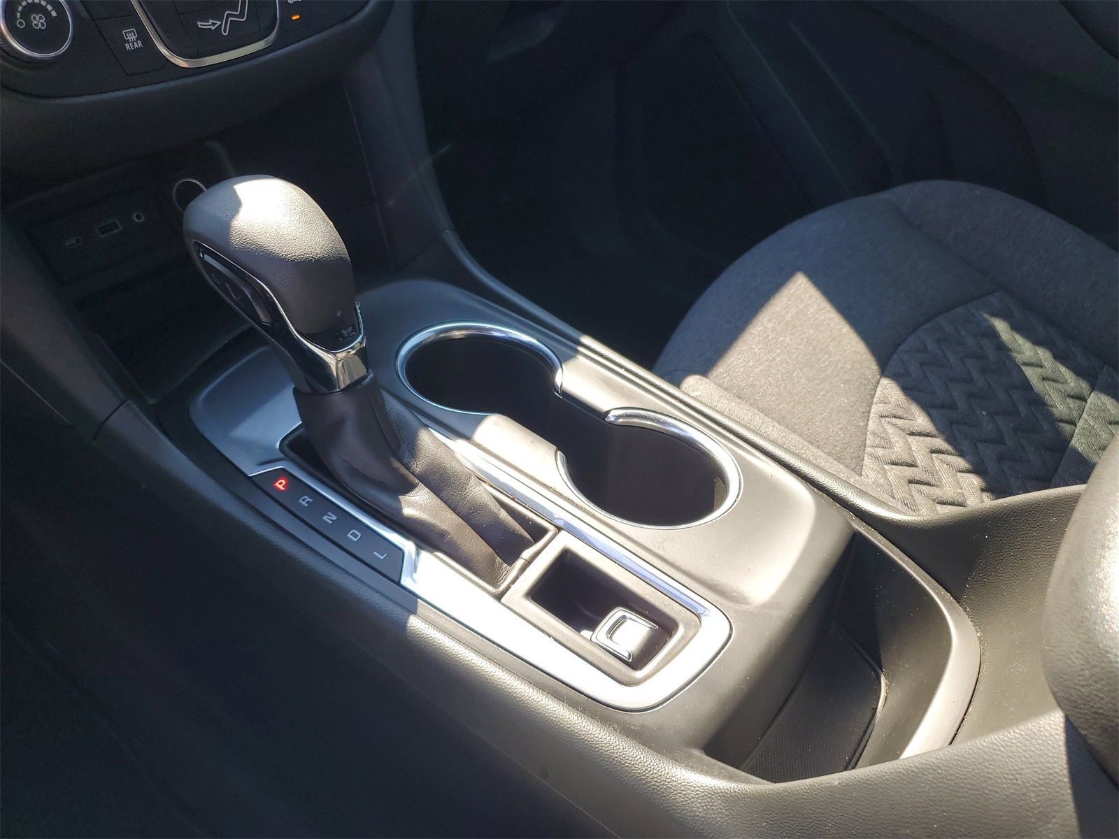 2022 Chevrolet Equinox LT photo 17
