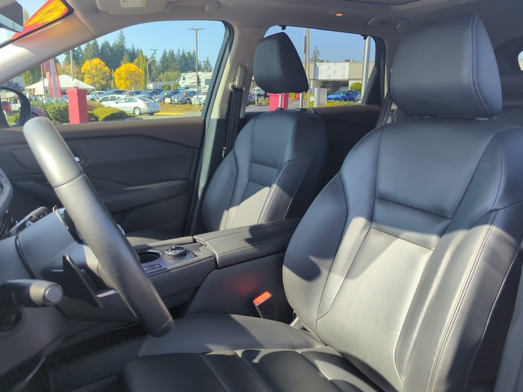 2022 Nissan Rogue SL photo 15