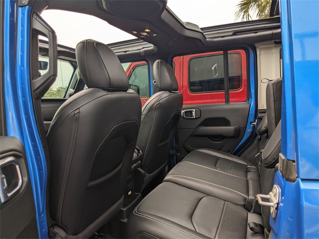2021 Jeep Wrangler Unlimited Sahara 4xe photo 2