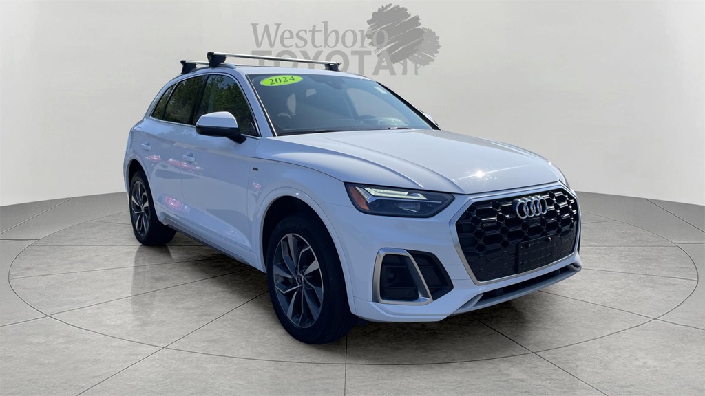2024 Audi Q5 Premium Plus's photo