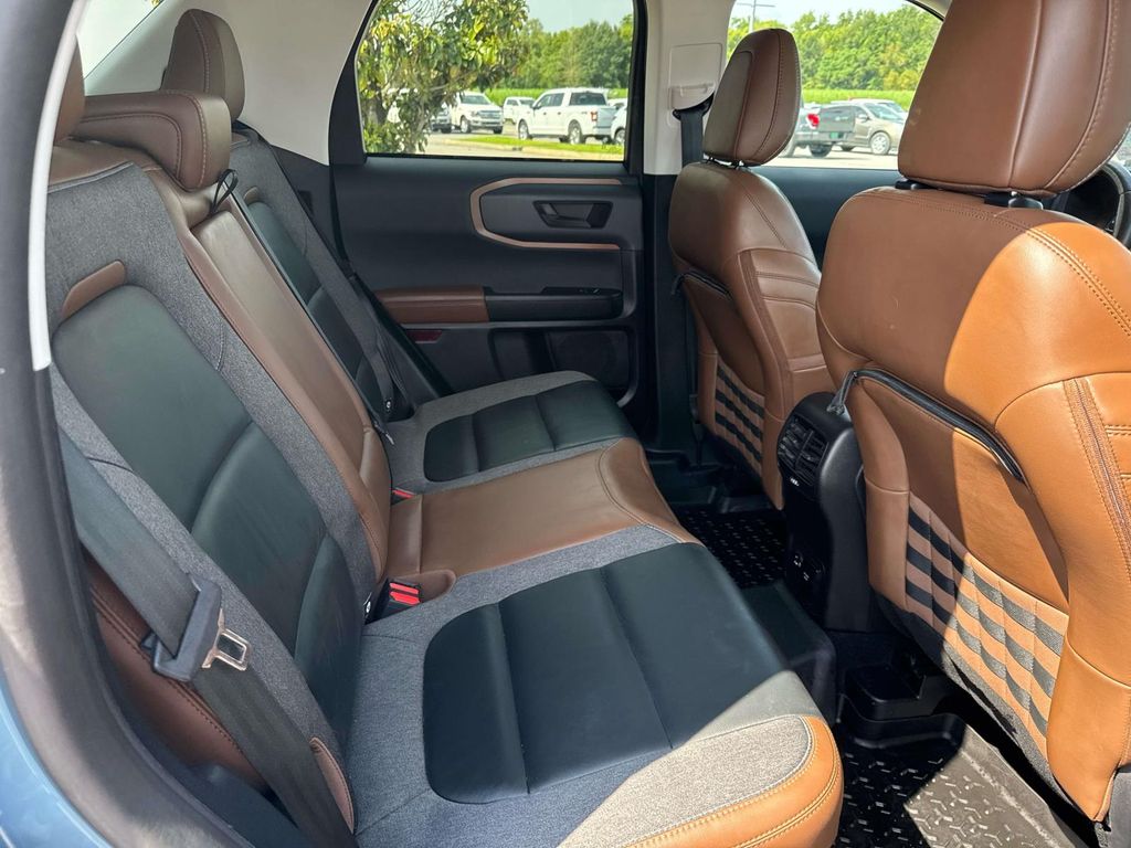 2023 Ford Bronco Sport Outer Banks photo 7