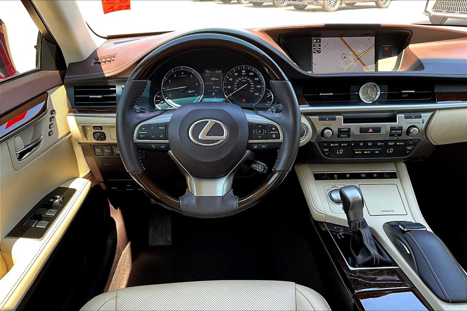 2017 Lexus ES 350 photo 5