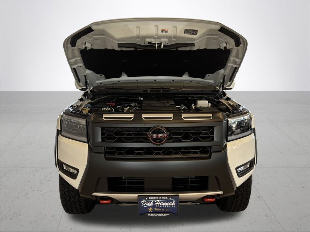 2026 Nissan Frontier PRO-4X photo 4