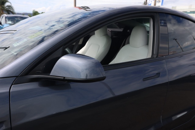 2022 Tesla Model 3 Long Range photo 9