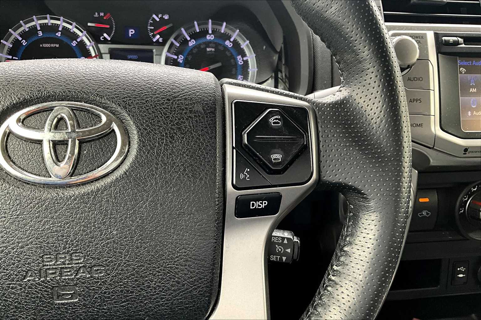2014 Toyota 4Runner SR5 photo 20