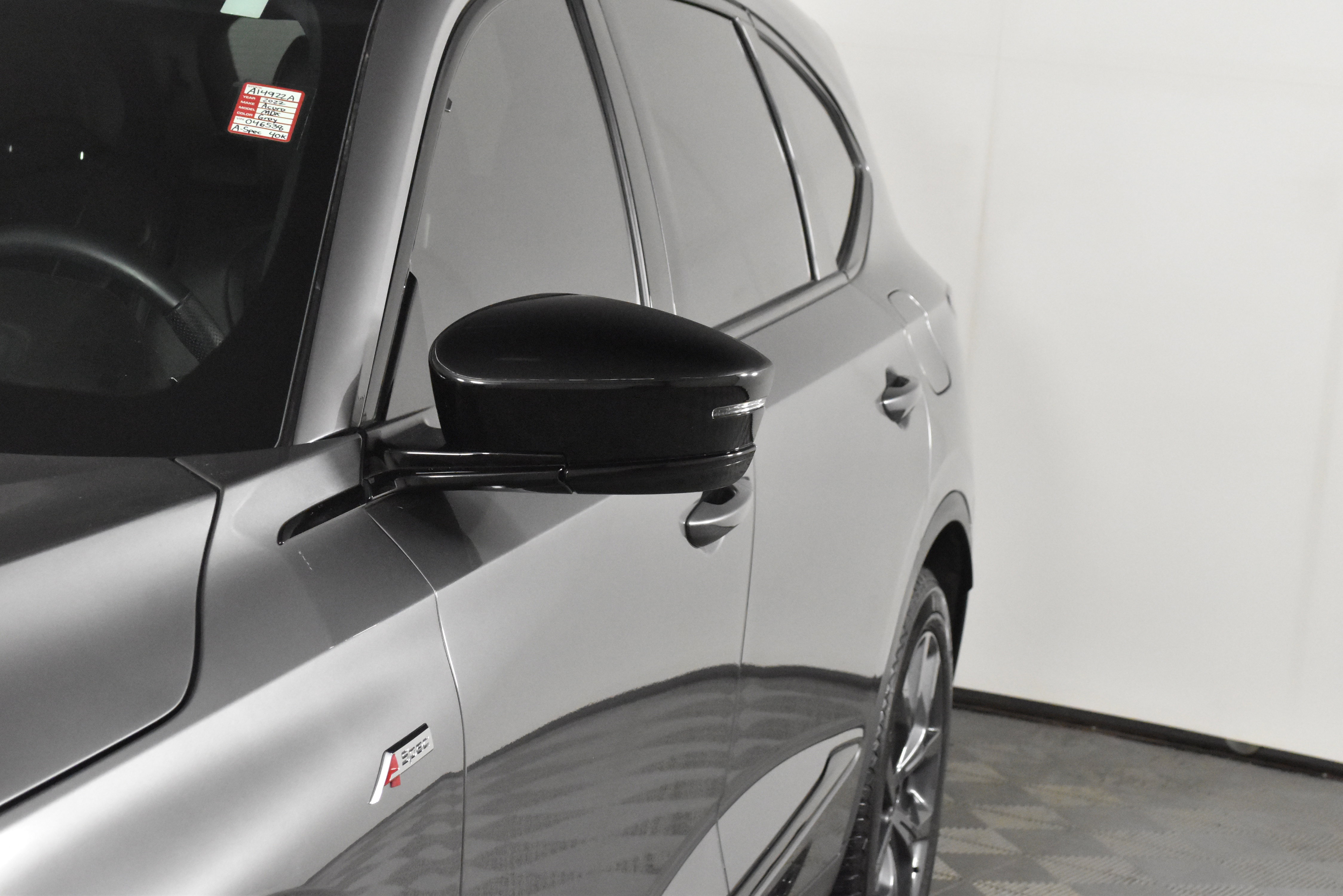 2022 Acura MDX A-Spec photo 2