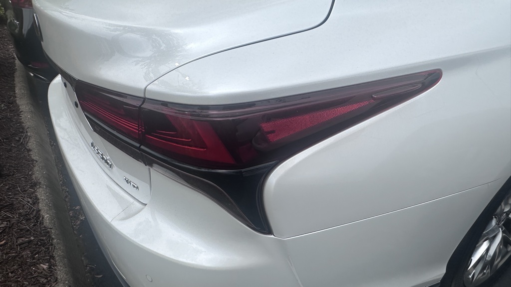 2021 Lexus LS 500 photo 8