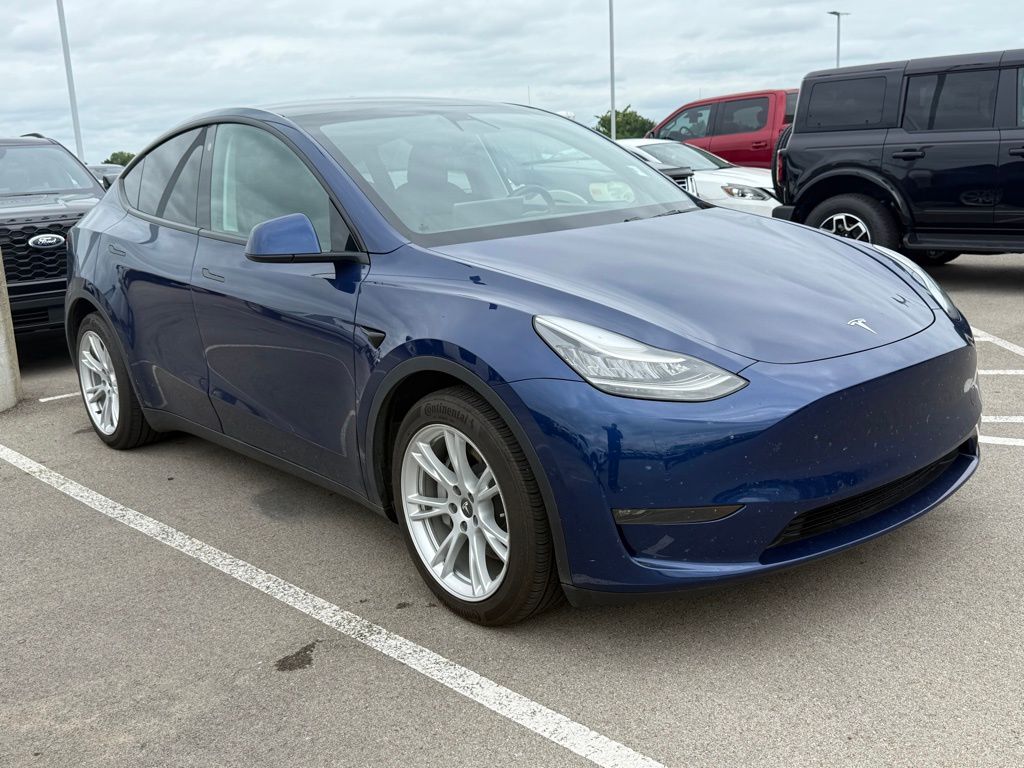 Used 2021 Tesla Model Y Long Range with VIN 5YJYGDEE0MF069286 for sale in Shelbyville, TN