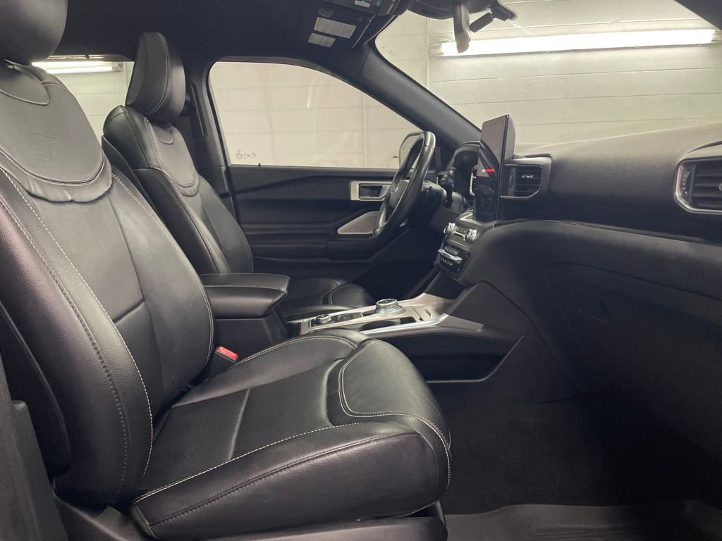 2020 Ford Explorer ST photo 22