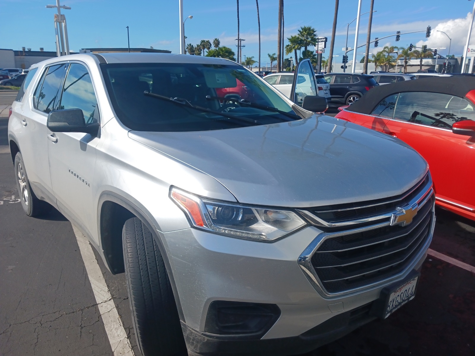 2021 Chevrolet Traverse LS's photo