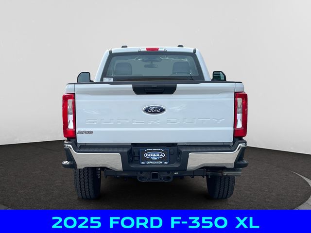 2025 Ford F-350 photo 4