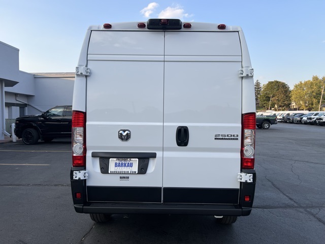 2026 Ram ProMaster 2500 photo 3
