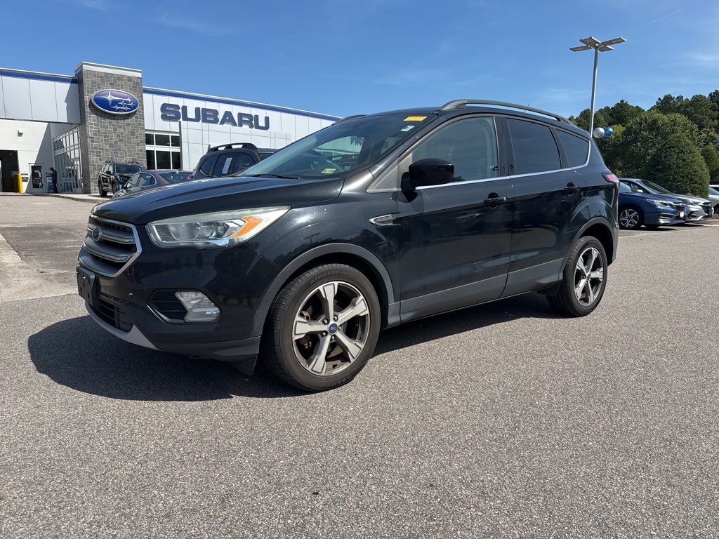 2017 Ford Escape SE photo 2