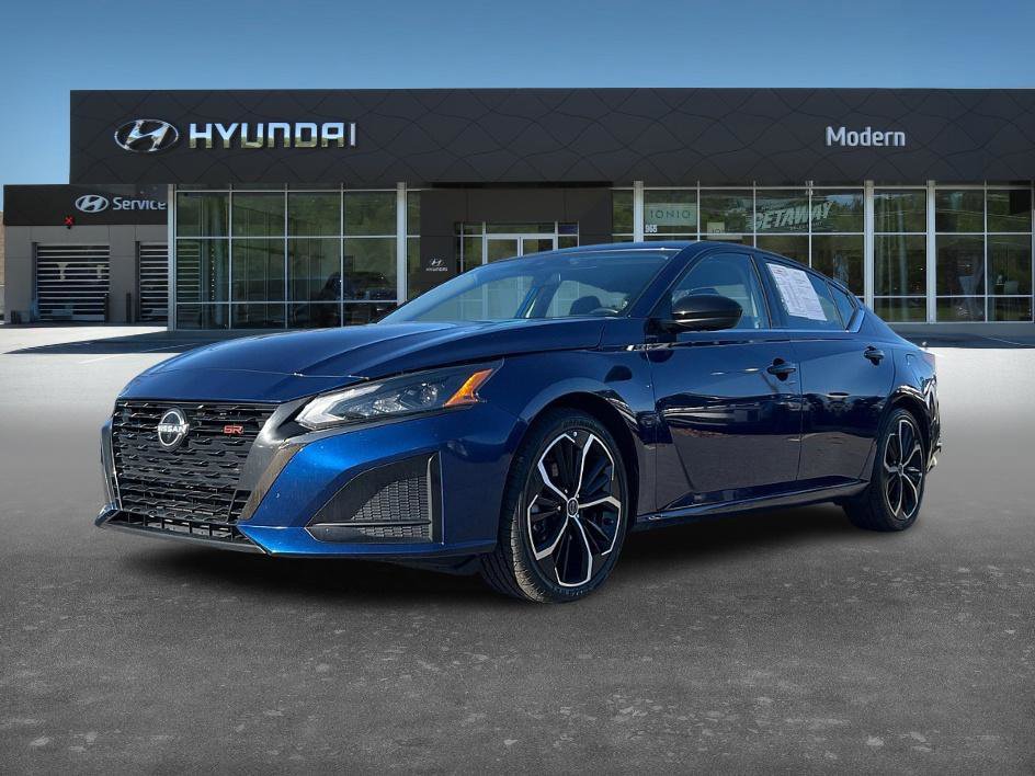 2024 Nissan Altima SR