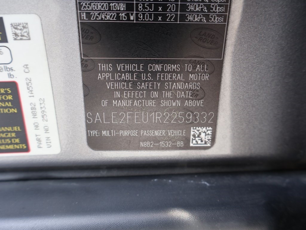 2024 Land Rover Defender 130 X-Dynamic SE photo 38