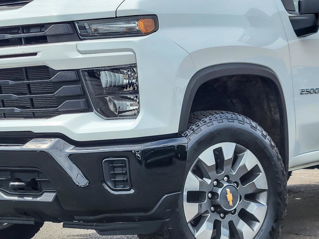 2024 CHEVROLET SILVERADO HD - Image 3