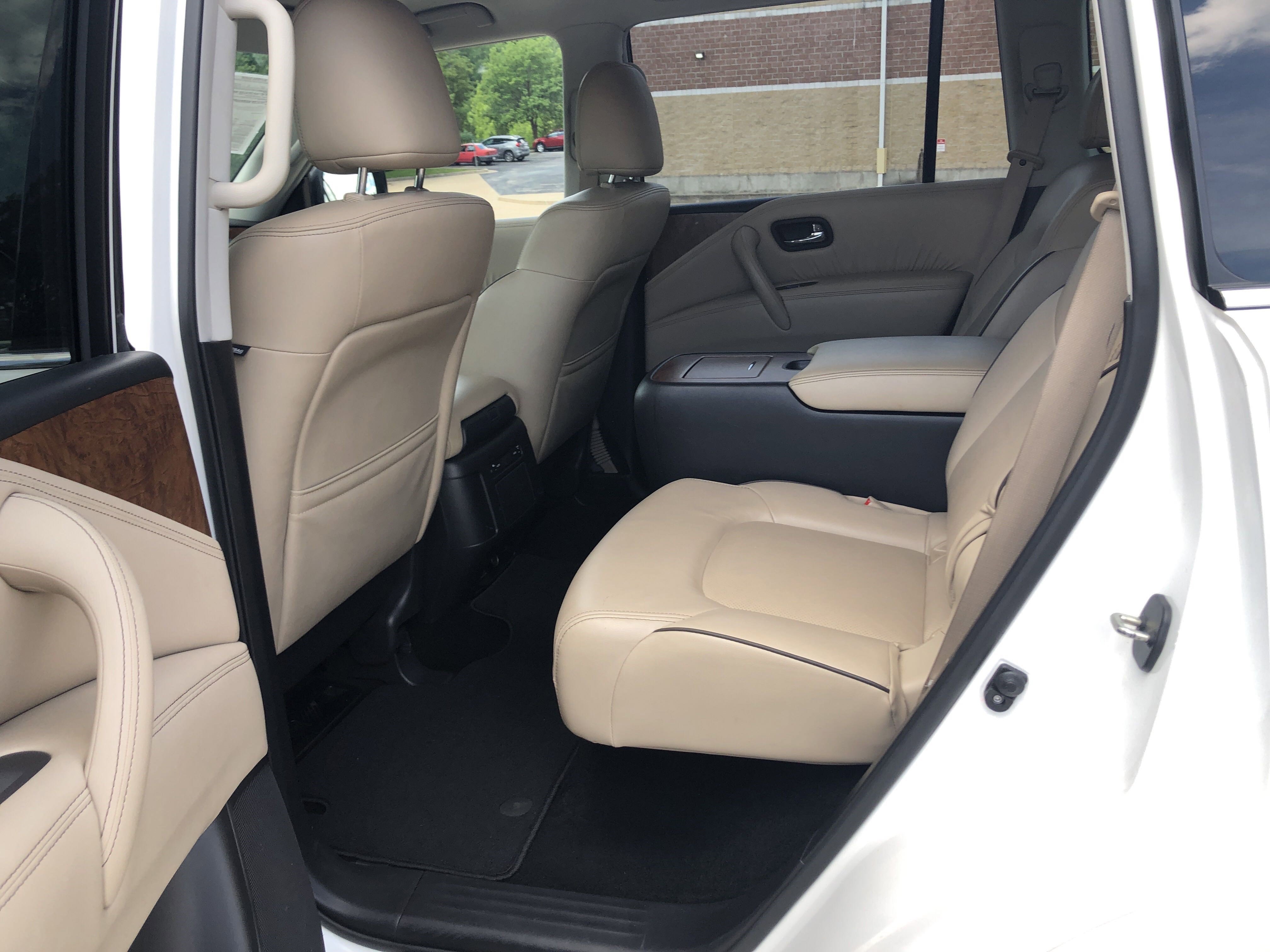 2023 Nissan Armada SL photo 14