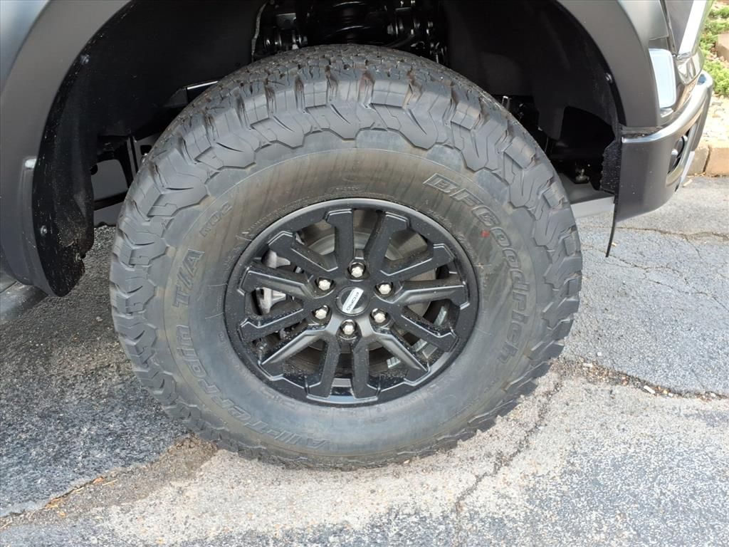 2025 Ford F-150 Raptor photo 7