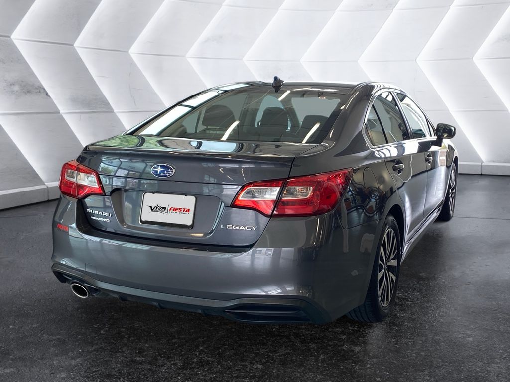 2018 Subaru Legacy 2.5i Premium photo 3