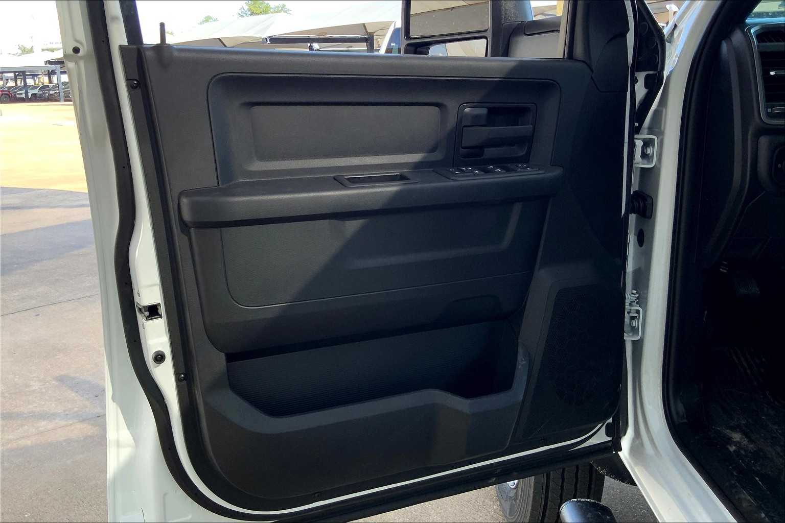 2026 Ram 5500 Tradesman photo 10