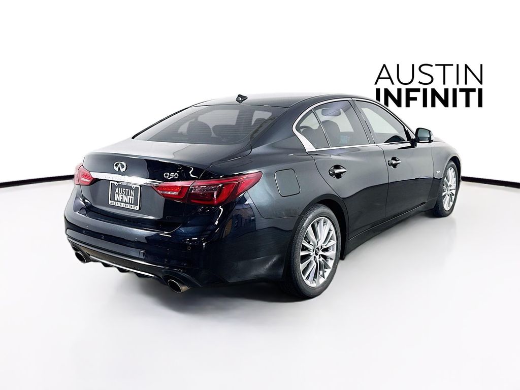 2018 Infiniti Q50 3.0t LUXE photo 5