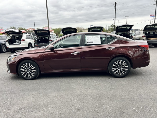 2023 Nissan Altima 2.5 SV photo 4