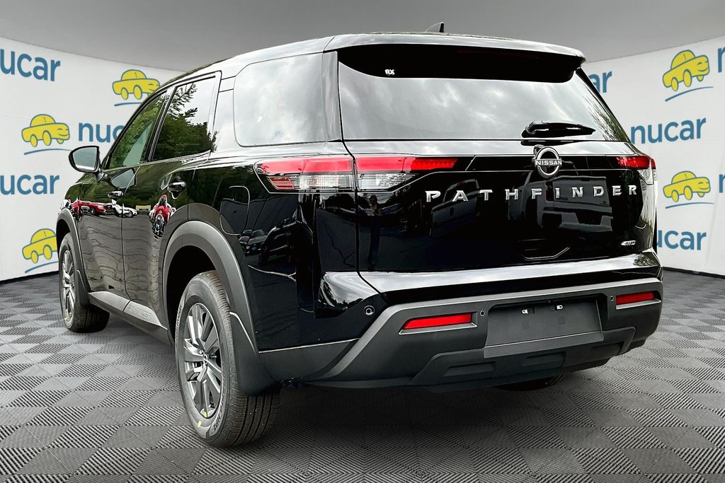 2025 Nissan Pathfinder S photo 3