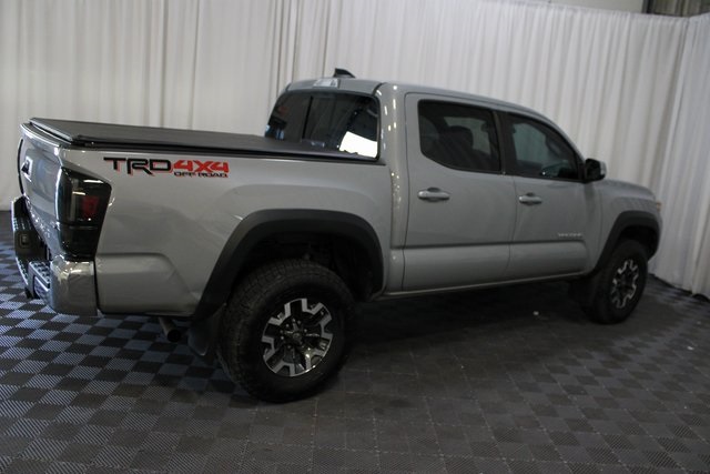 2020 Toyota Tacoma TRD Off-Road photo 6