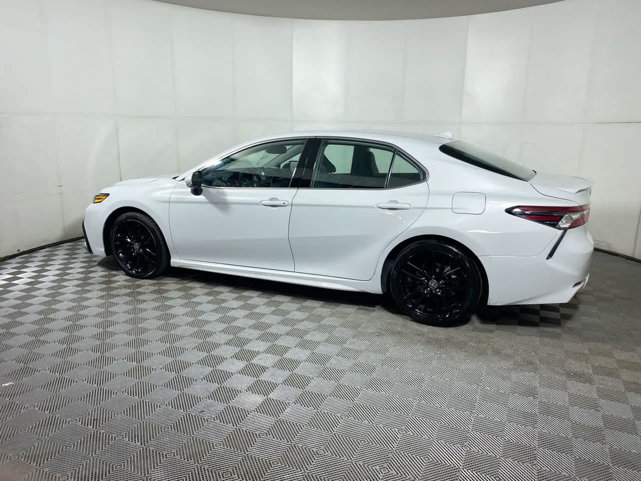 2023 Toyota Camry XSE photo 4
