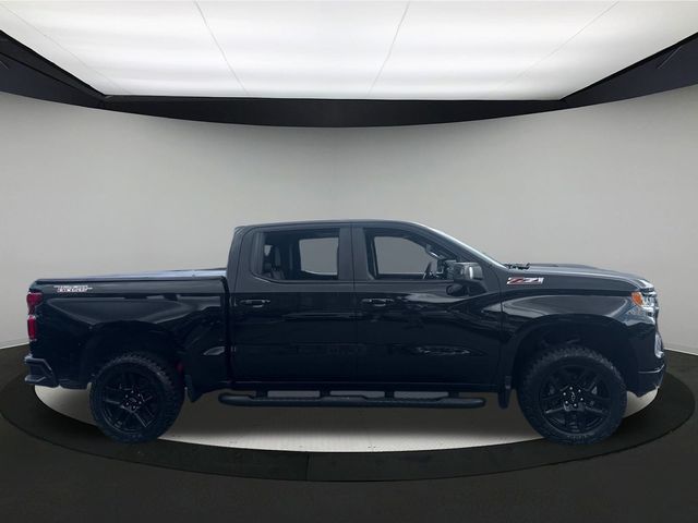 2024 Chevrolet Silverado 1500 LT Trail Boss photo 2