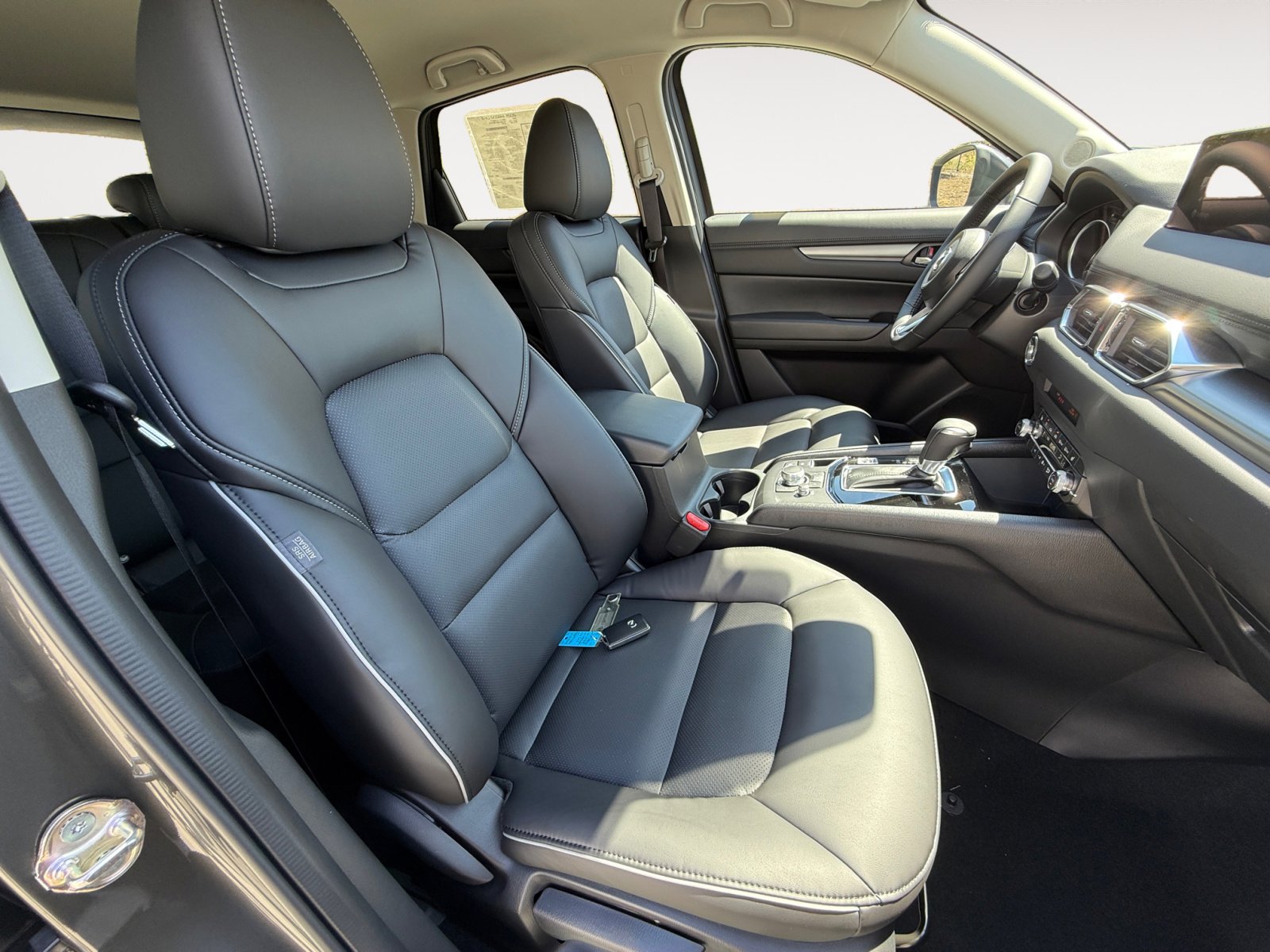 2025 Mazda CX-5 2.5 Select photo 18