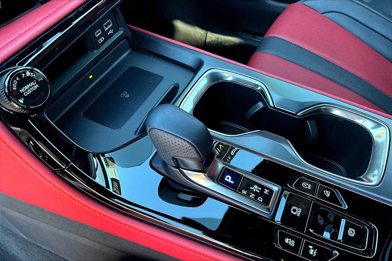2024 Lexus NX 350 F SPORT Handling photo 14