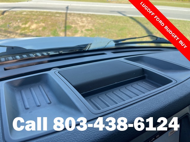 2017 Ford Expedition XLT photo 19