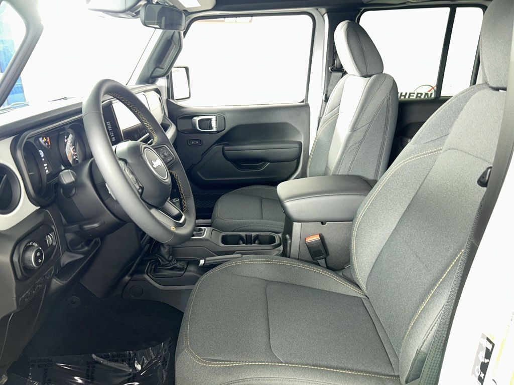 2024 Jeep Gladiator Sport S photo 2