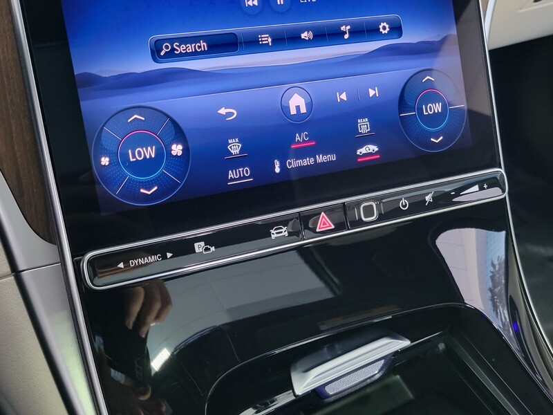 2024 Mercedes Benz C 300 4MATIC Sedan photo 18