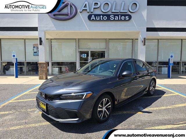 2024 Honda Civic Hatchback LX's photo