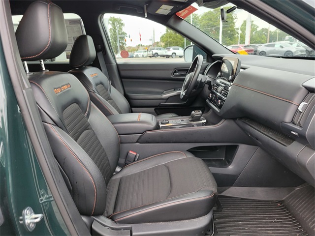 2024 Nissan Pathfinder Rock Creek photo 16
