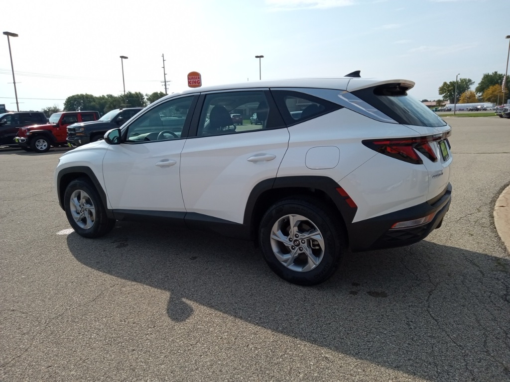 2023 Hyundai Tucson SE photo 9