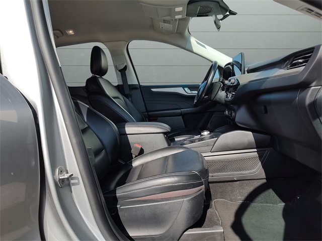 2022 Ford Escape SEL photo 13