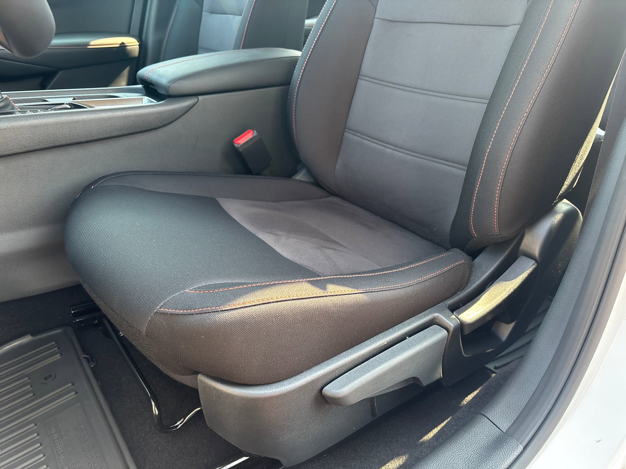 2025 Nissan Sentra SR photo 15