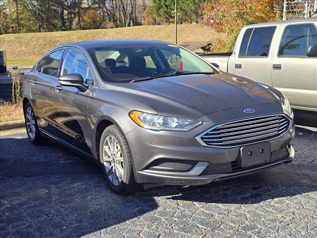2017 Ford Fusion SE photo 4